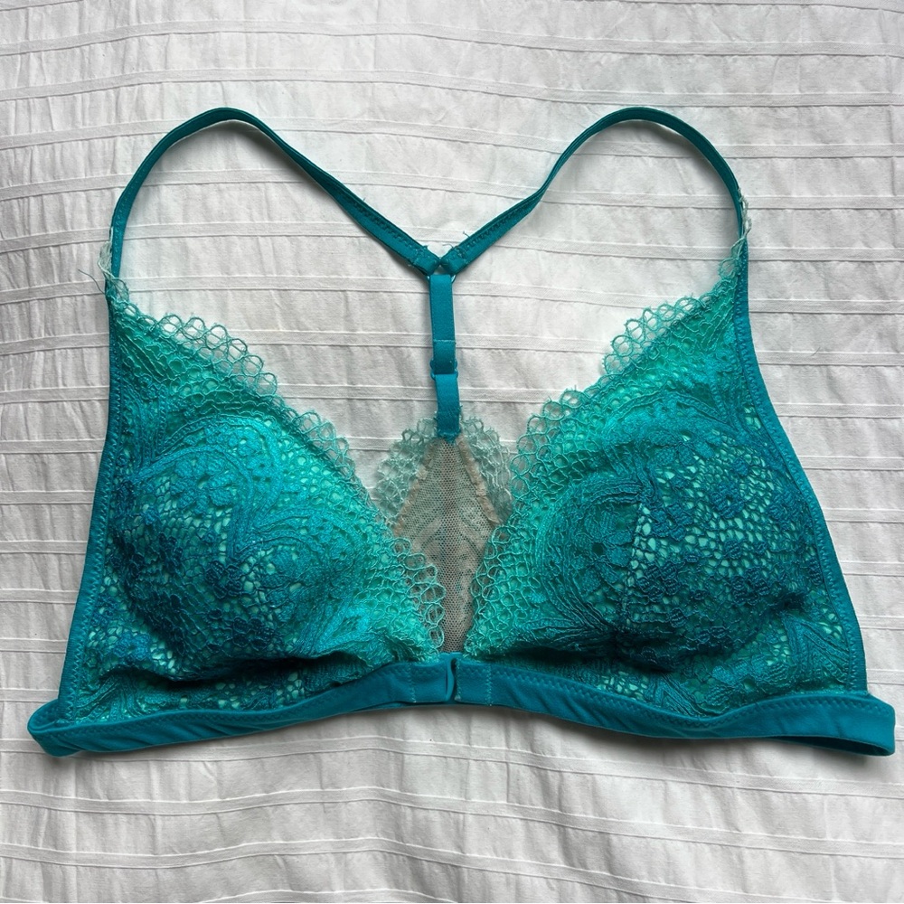 Victoria's Secret Body by Victoria Lace Front Close Bralette in Blue Ombre, M